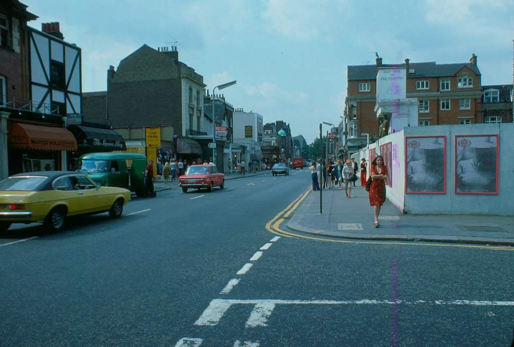 20 Photos Of The Kings Road On A Hot August Day In 1976