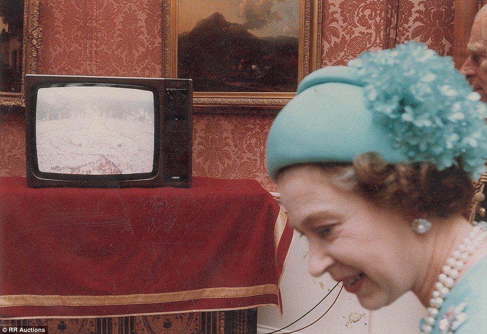 The Queen Watching TV And Other Behind The Scenes Photos 