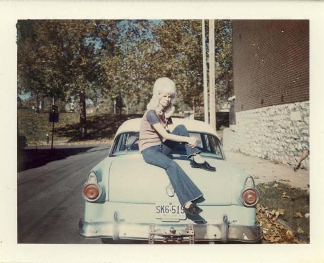 hair 1960s 1970s snapshots missouri 1973 bouffant everyday early bigger interesting louis flashbak hairstyle flickr