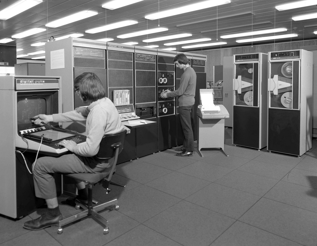 When Vintage Business Machines Dwarfed The Workers