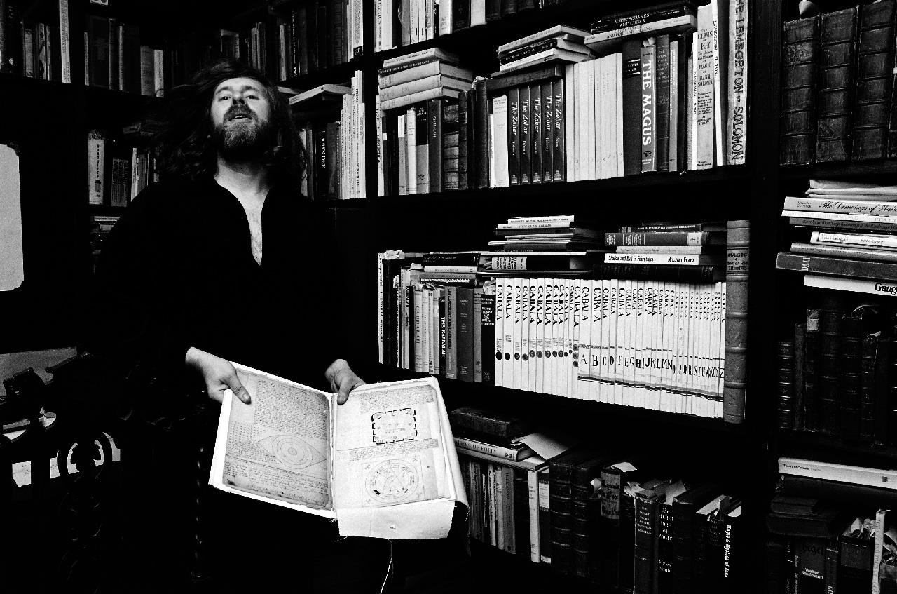 Robert Lenkiewicz, who died in August 2002, seen here in 1982 in the small library at his home in Compton. Photo: Dr Philip Stokes.