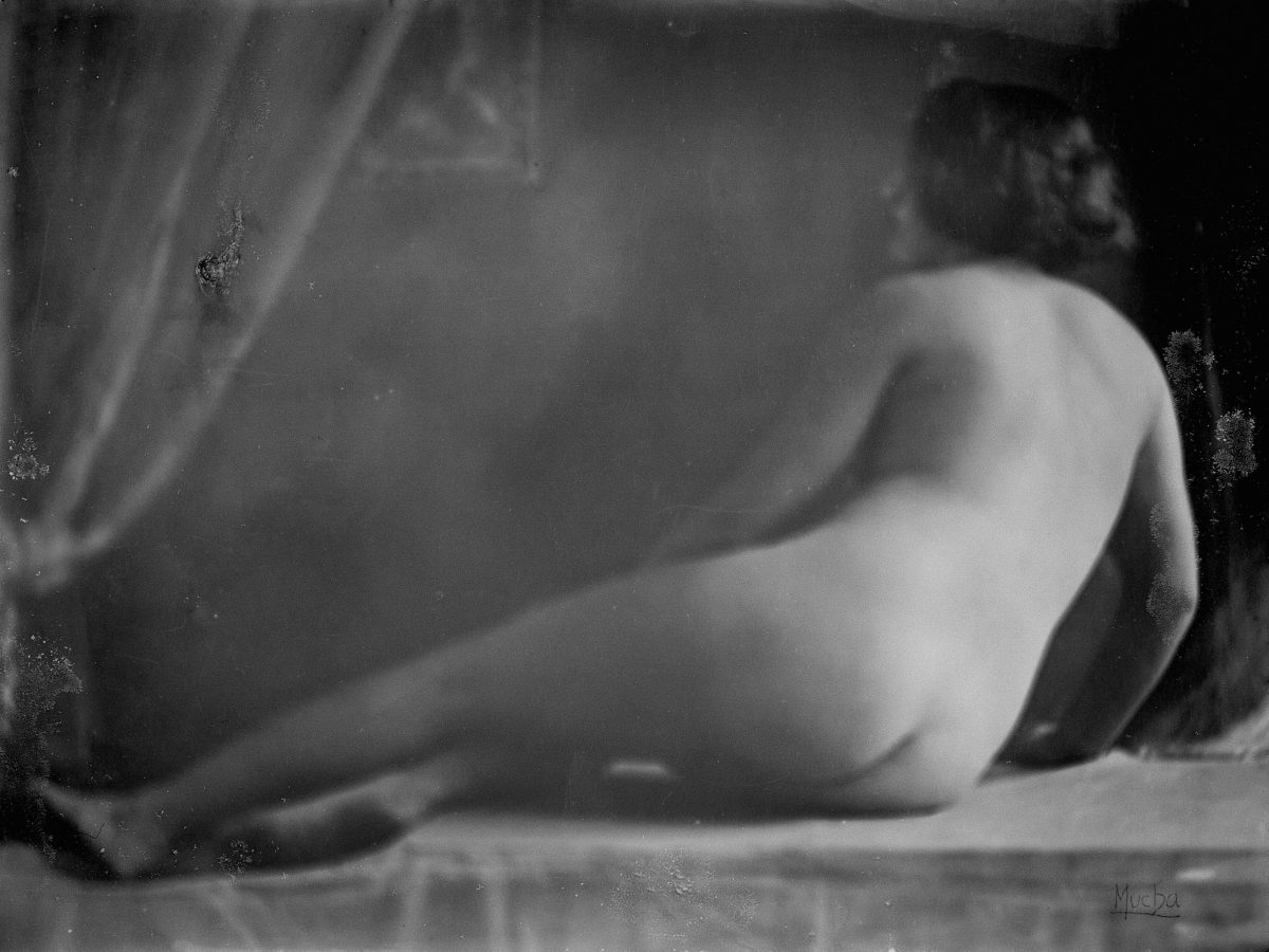 Reclining Female Nude Flashbak