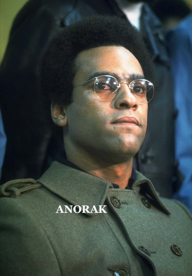 huey p. newton shot