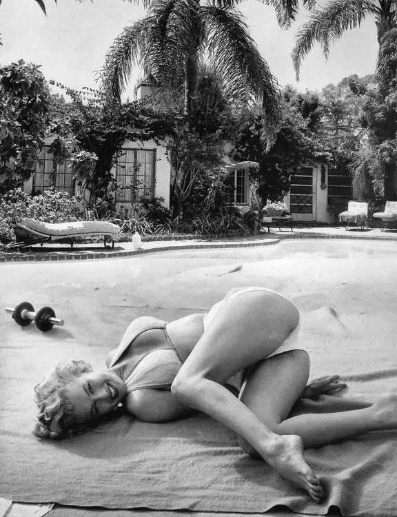 Marilyn Monroe at the Bel Air Hotel in 1952.