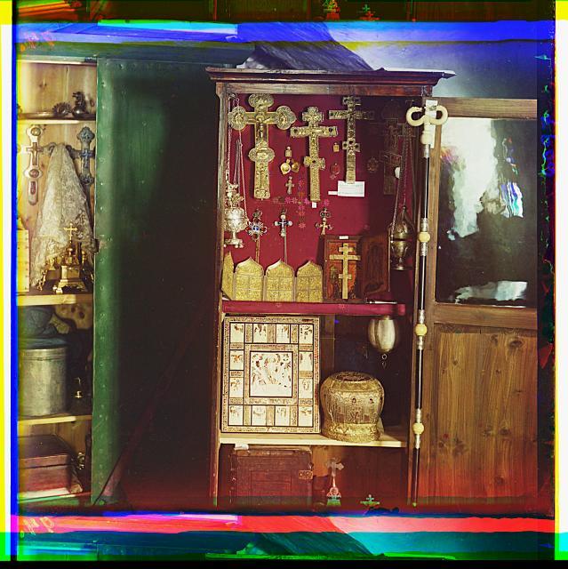 Some articles from the Staritsa Monastery sacristy: Saint Dionysius' mitre, Saint Dionysius' censer and cross. Patriarch Iov's cross