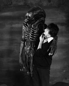 Behind The Scenes Photos Of Bolaji Badejo Playing Ridley Scott's Alien ...