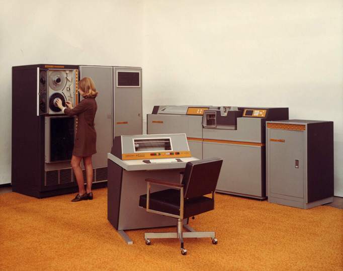 5 Major Ways The Office Has Changed Since The 1970s Flashbak