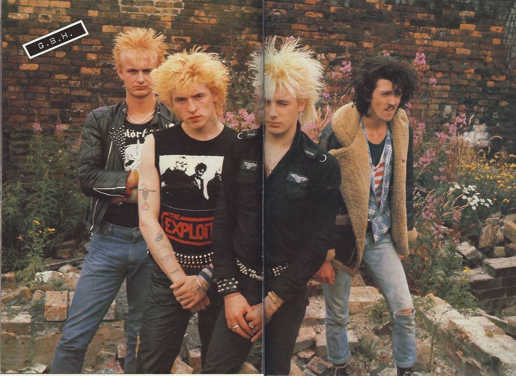 punk-lives-centerfolds-of-the-early-80s-flashbak