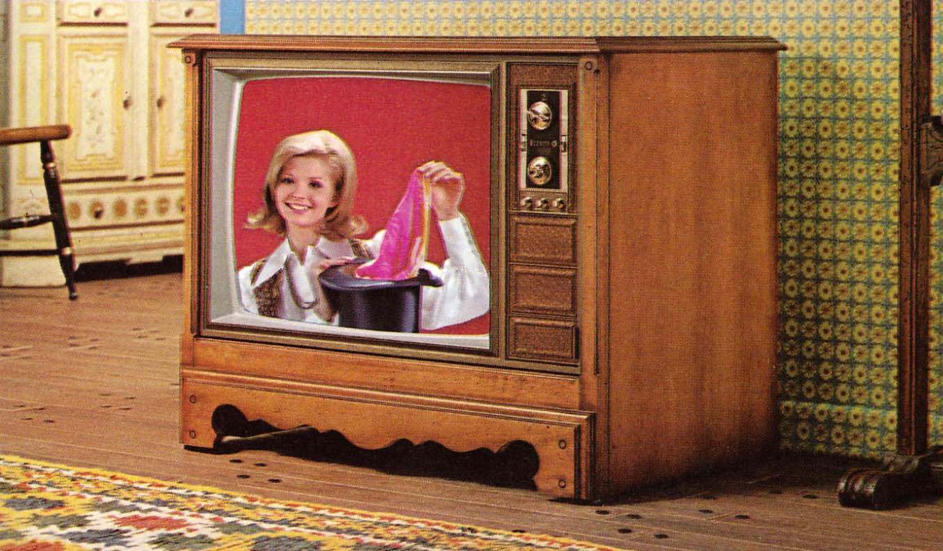 70_1971 Zenith Color TV-23