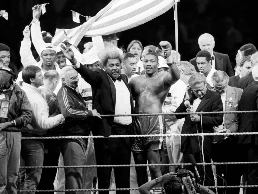 Boxing - World Heavyweight Championship - WBA Title Bout - Wembley Stadium - Frank Bruno v Tim Witherspoon