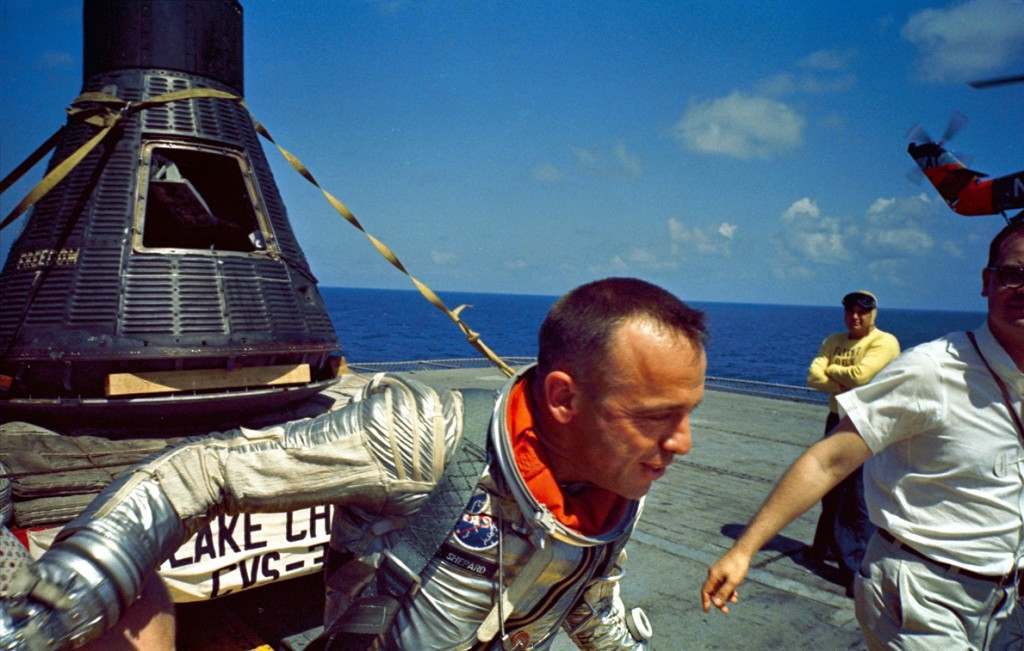 Alan_Shepard_pouso