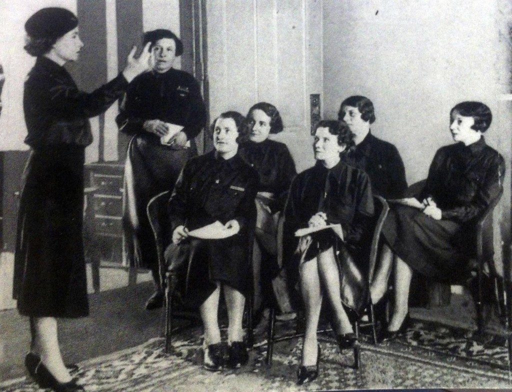 Fascist training at the Women’s BUF HQ. Mary Richardson is standing at the back.