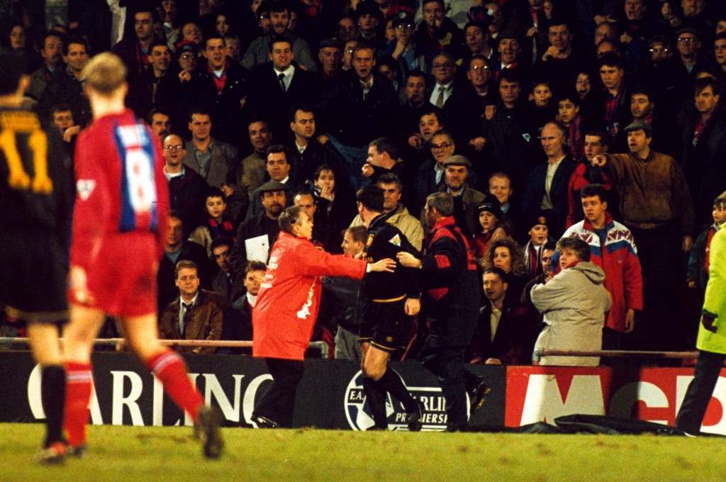 Soccer - FA Carling Premiership - Crystal Palace v Manchester United - Selhurst Park