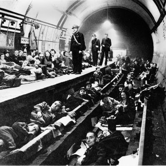 WWII LONDON BLITZ SHELTER - Flashbak