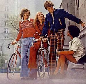 Polyester Pages: Magazine Fashion Spreads (1970-1974) - Flashbak