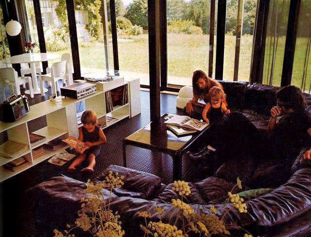 funky 1970s living room (6)