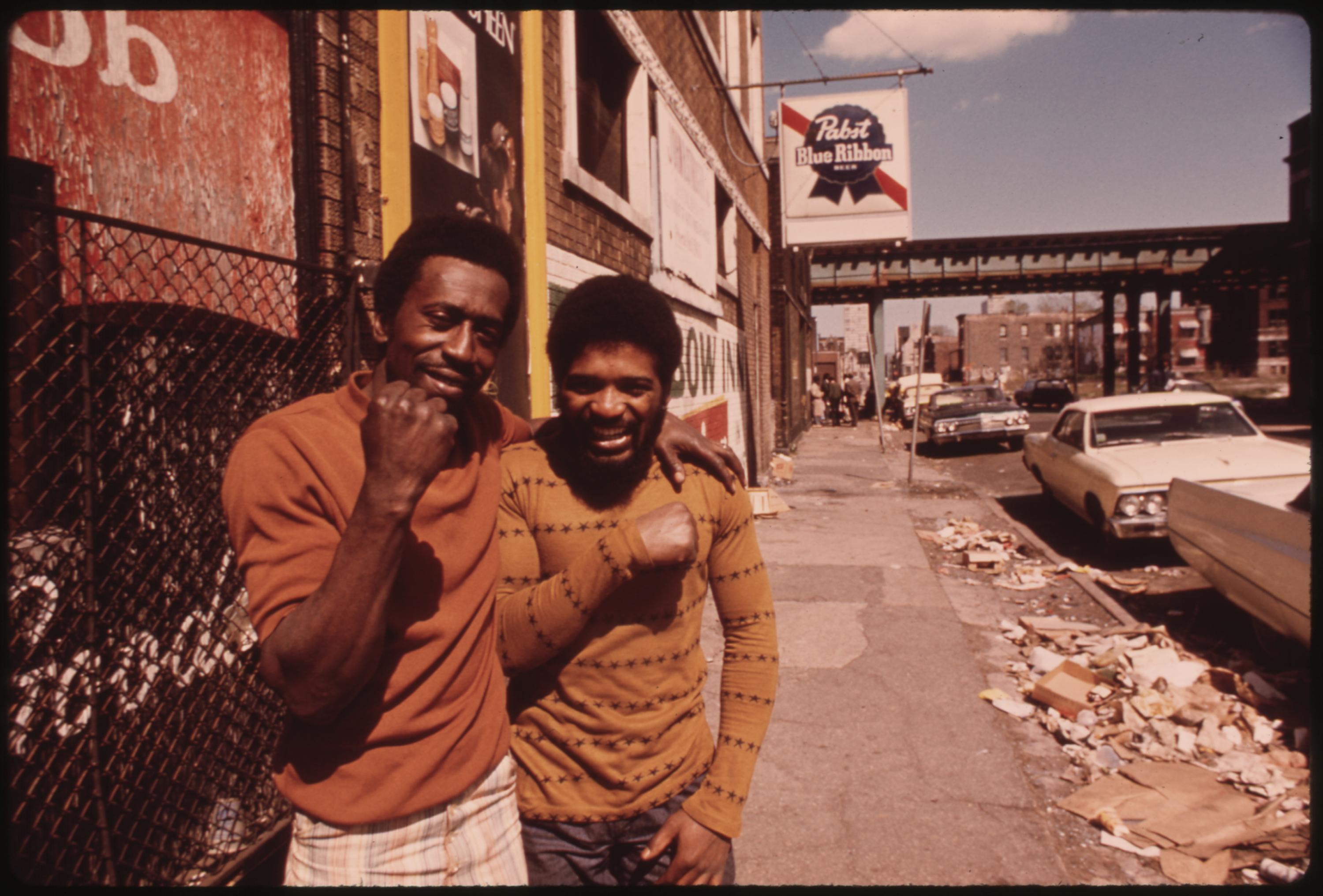 Chicago '73 - Forty Incredible Photographs by John H. White. - Flashbak