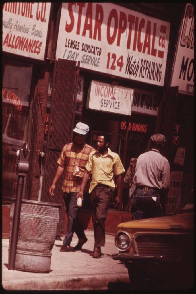 Street Scene On 47th Street In South Side Chicago, A Busy Area Where Many Small Black Businesses Are Located, 06:1973 John H White