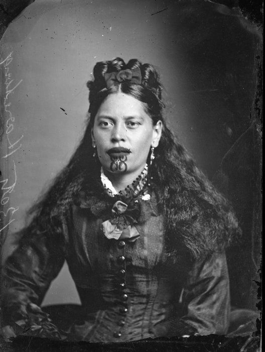 Carte de visite portrait of Beti Karaitiana, taken, probably in the 1870s, by Samuel Carnell of Napier.