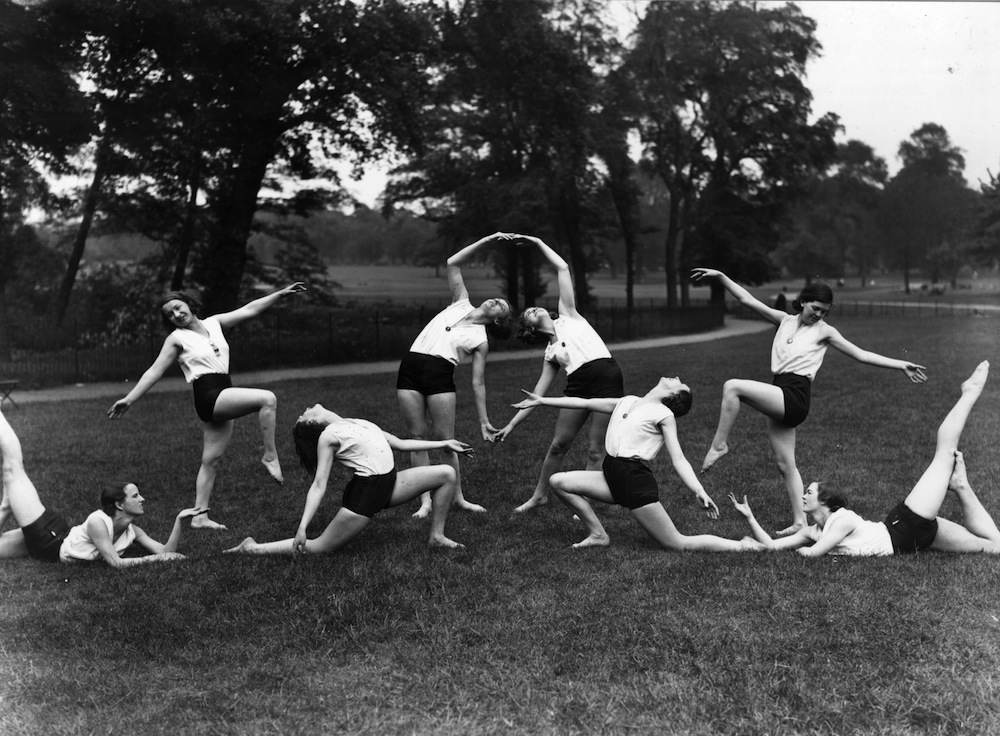 16th May 1933: Members of the Women's League of Health and Beauty rehearsing the demonstration they will give in Hyde Park of methods designed to improve the physical health of business women. (Photo by Central Press/Getty Images)