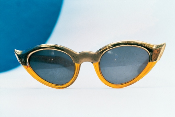 Classic cats-eye glasses worn by Kahlo