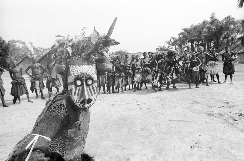 Pwoom Itok mask dancer. Muentshi, Congo (Democratic Republic)