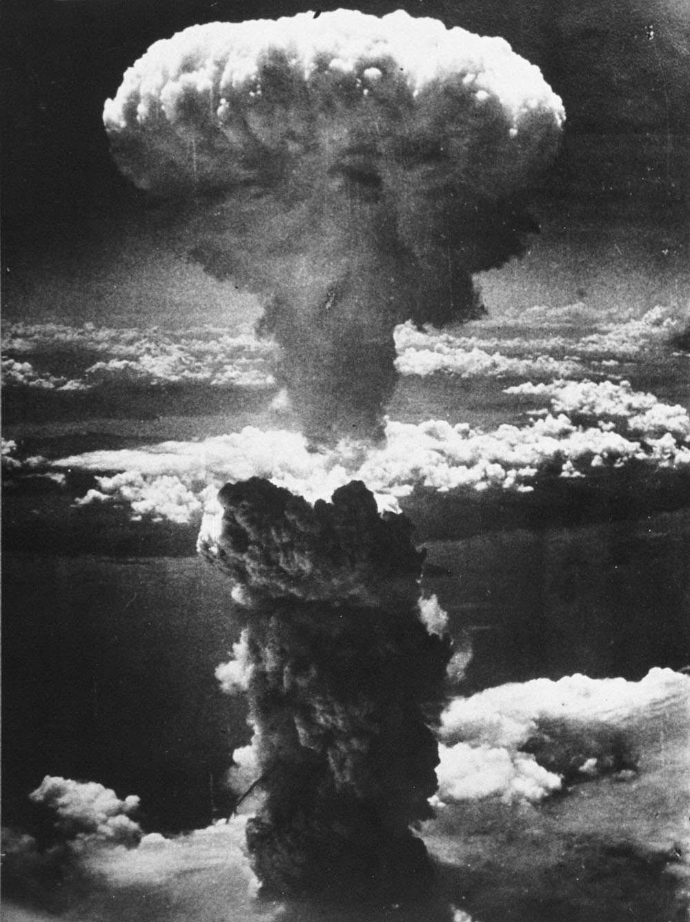 Atomic Bomb dropped in Nagasaki - Flashbak