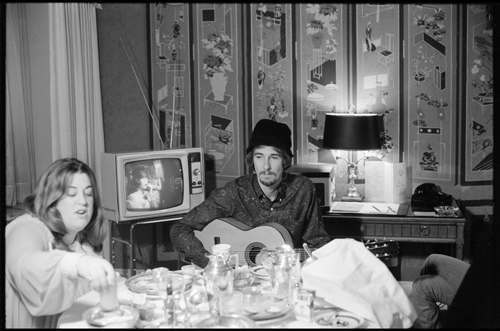 Linda McCartney, The Mamas and the Papas at the Sherry-Netherlands Hotel, 1968.