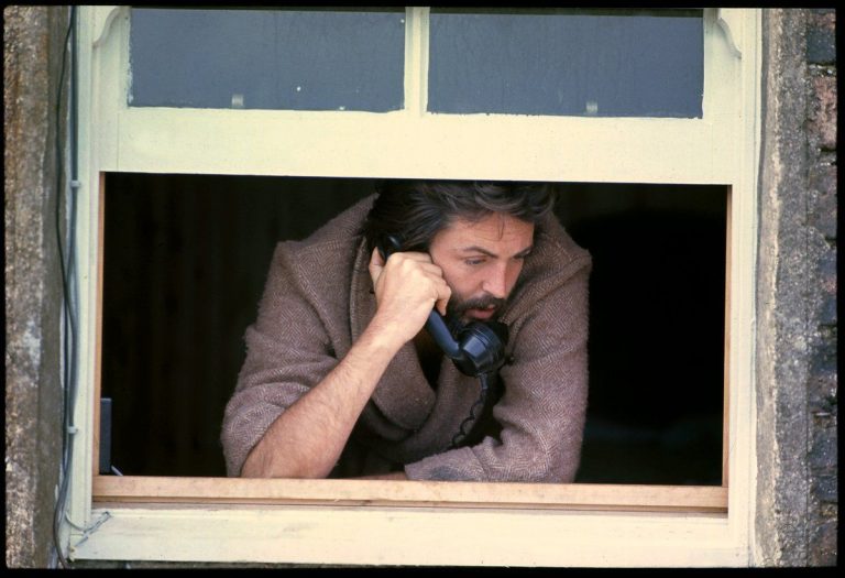 Linda McCartney And Her Photographs Of Paul The Beatles And Other Artists Flashbak