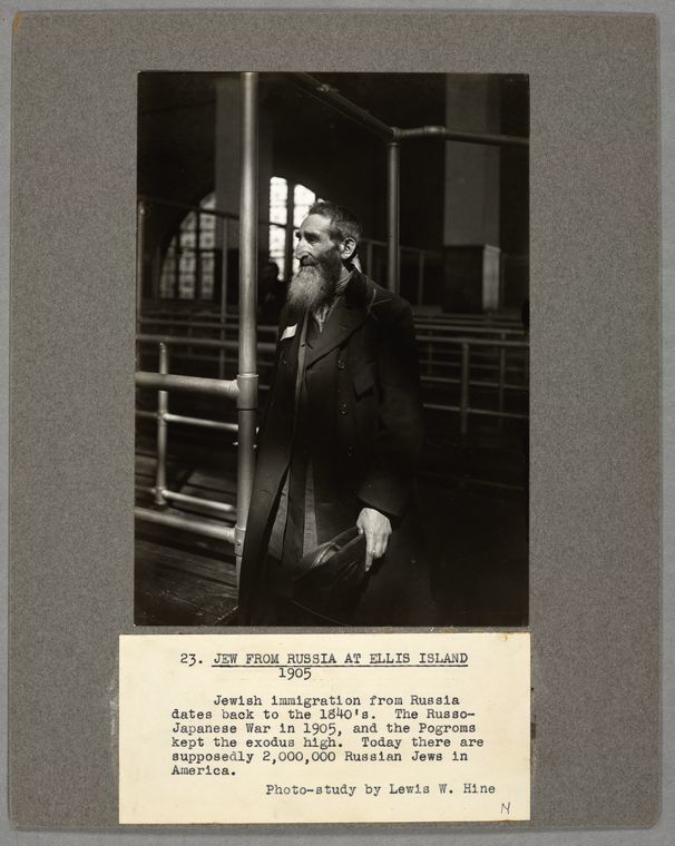 Jew from Russia at Ellis Island, 1905