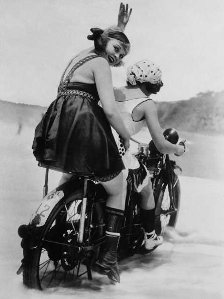 UNITED STATES - JANUARY 01:  Two Women Fleeing On A Motorcycle, Circa 1920, United States, Santa Monica  (Photo by Keystone-France/Gamma-Keystone via Getty Images)