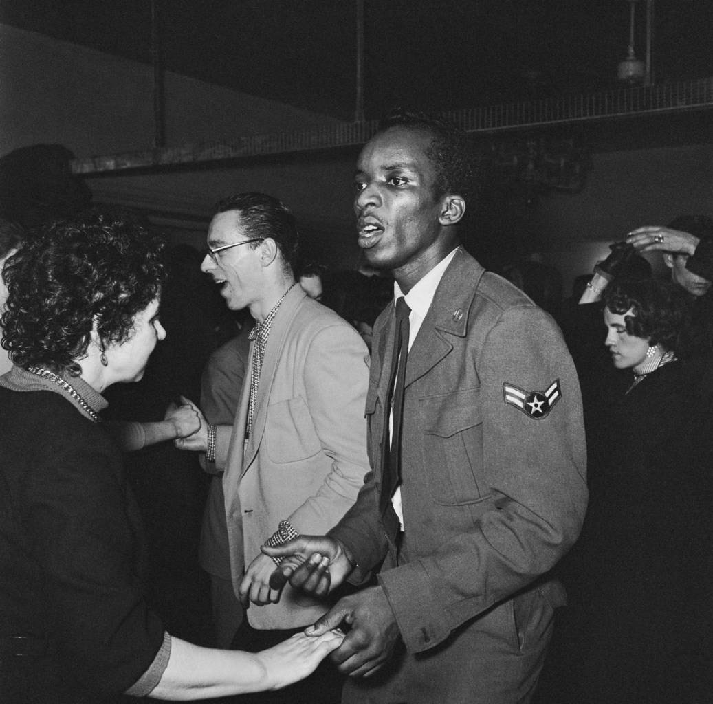 The scene on the dance floor at the 'Club Americana', a Saturday night jazz club open from midnight until 7 a.m., London, 25th November 1955. (Photo by Keystone Features/Hulton Archive/Getty Images)
