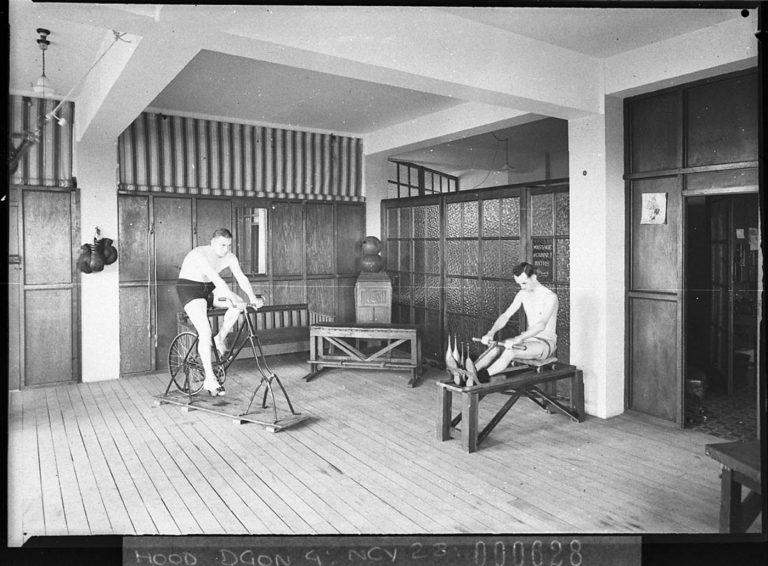 Wonderful Photos of Early Australian Bike Culture - Flashbak