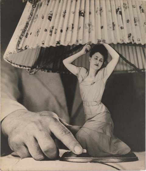 Sueño No. 1: Articulos eléctricos para el hogar / Dream No. 1: Electrical Appliances for the Home (Grete Stern, 1948)