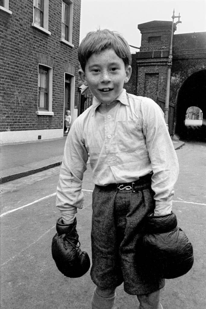 1955, London, Lambeth, boxing boys (d)