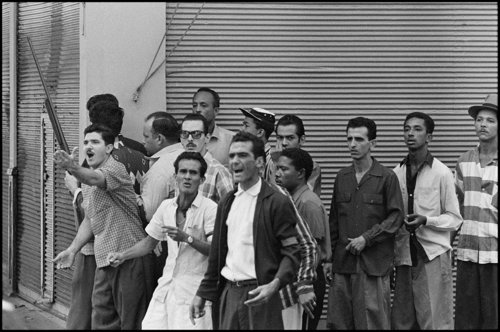 See The Cuban Revolution Unfold In Burt Glinn's Photos (1959) - Flashbak