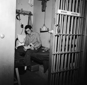 penitentiary 1956 flashbak prisoner 1955
