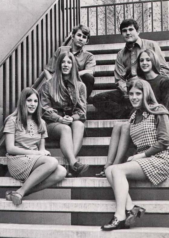 Miniskirts And Stairs 1960s Women In Peril Flashbak 