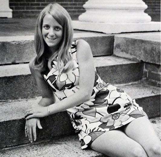 Miniskirts And Stairs 1960s Women In Peril Flashbak