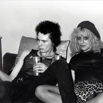 Rare Photos of Nancy And Sid Vicious At Johnny Rotten's House In 1978 ...