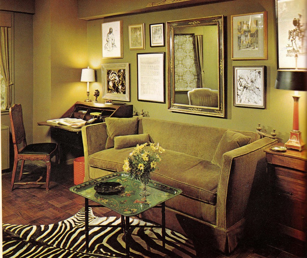 Betty Pepis’ 1965 Book Interior Decorating A to Z (1965) - Flashbak