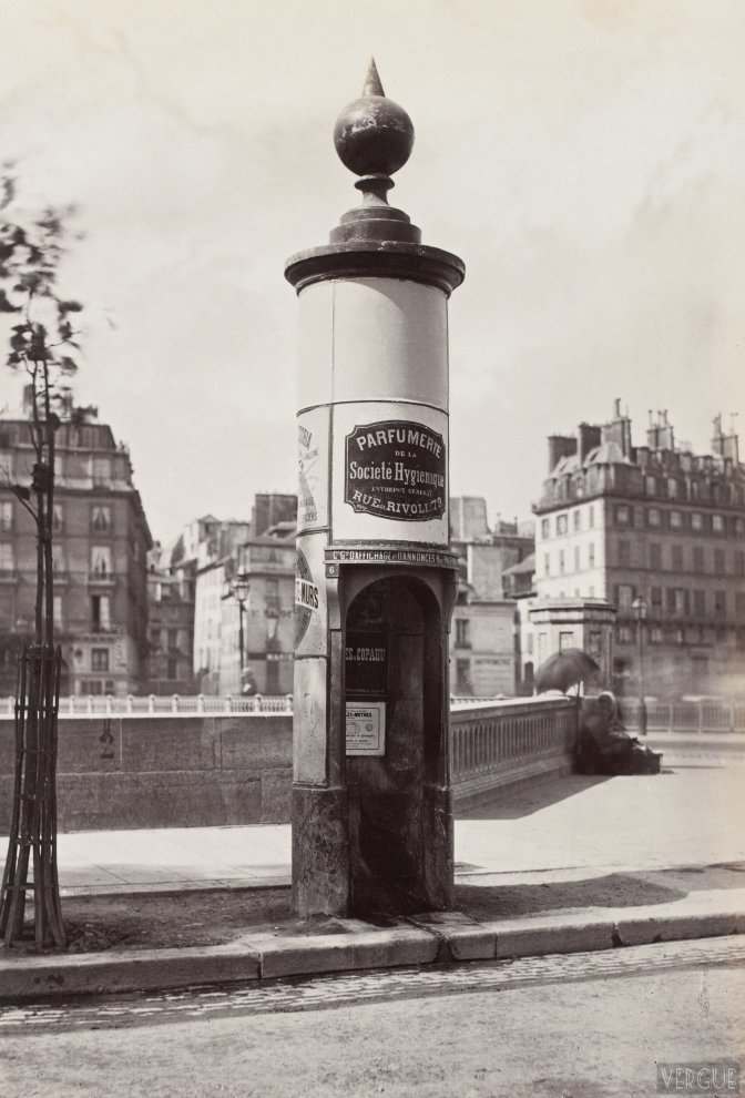 1 urinal stall masonry. Drouart company. Quai de l'Hôtel de Ville, Paris IV. Circa 1865.