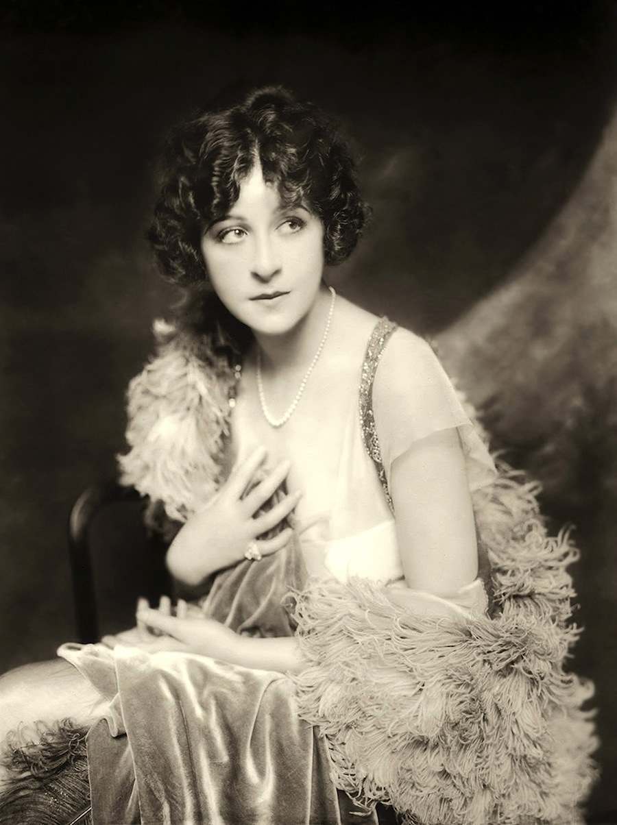 Fanny Brice - c. 1915-1925 - Ziegfeld by Alfred Cheney Johnston. Restored by Nick and jane for Dr. Macro's High Quality Movie Scans Website: http://www.doctormacro.com/index.html. Enjoy!