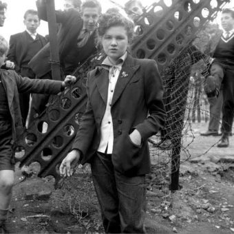 Ken Russell’s Brilliant Photos of Teddy Girls from 1955