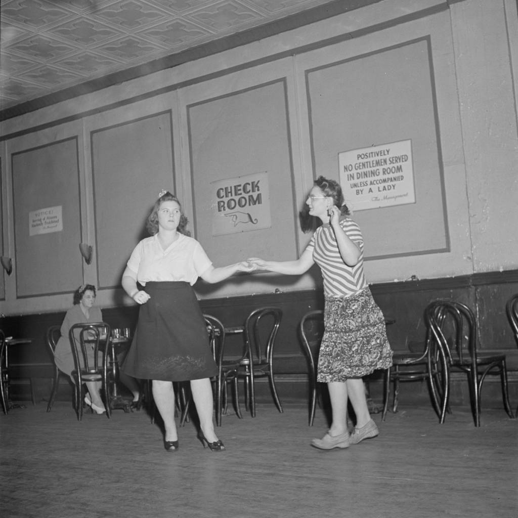 O'Reilly's bar New York City 1942