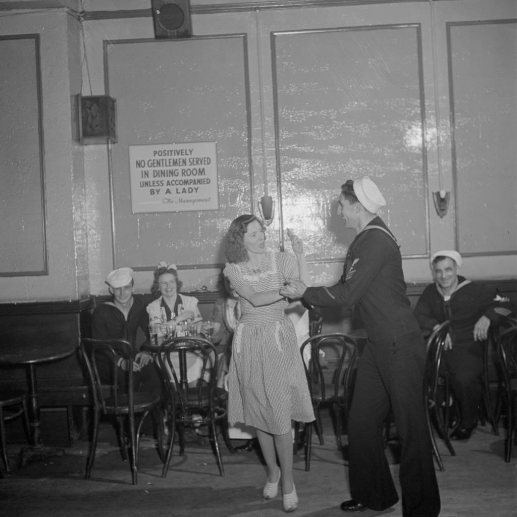 O'Reilly's bar New York City 1942