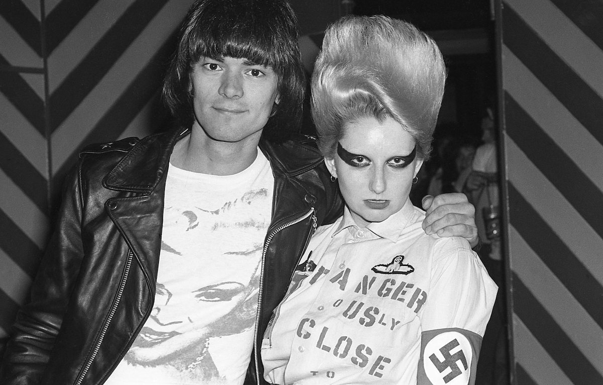 Dee Dee Ramone with Jordan, one of the original English punks of the ‘Bromley Contingent’, in London, July 1976. Danny Fields copy