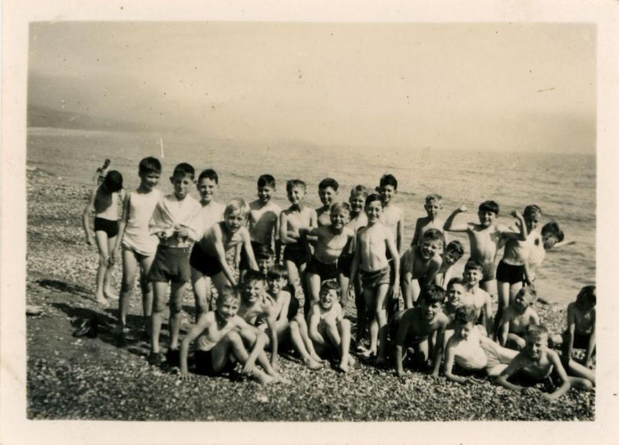 John-Lennon-school-trip-1951-4-1