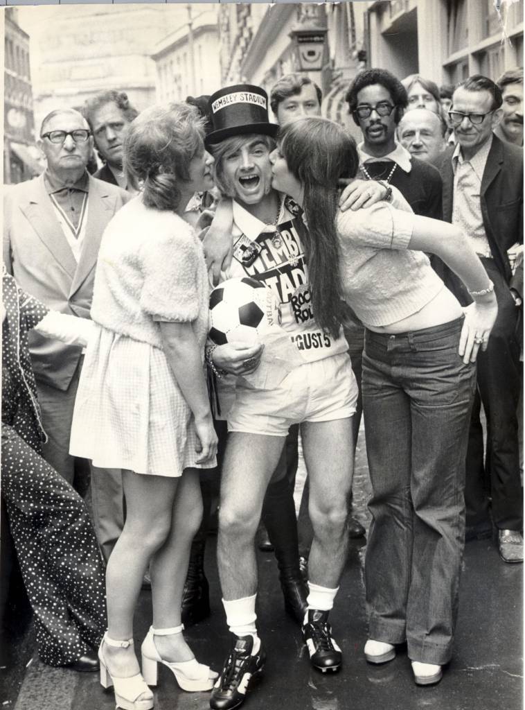 Screaming Lord Sutch Getting Kissed On Election Night In 1972.