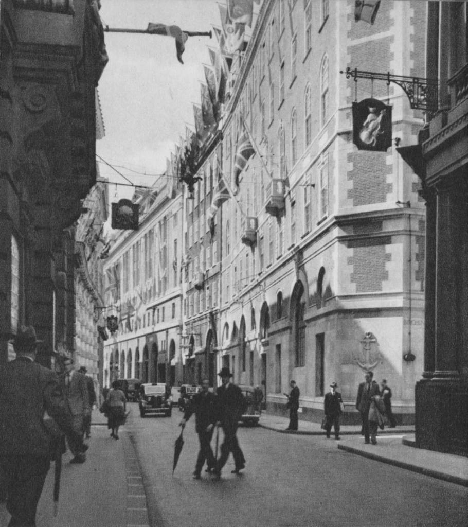 London Cas Oorthuys, 1953